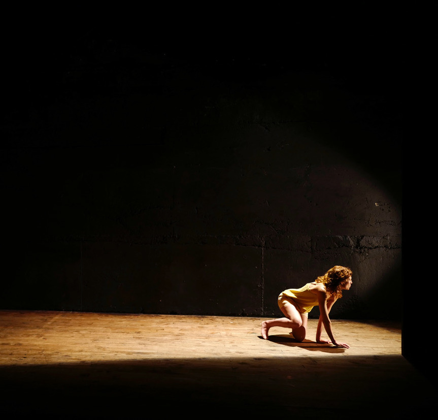 Création théâtrale : « L’homme assis dans le couloir », de Marguerite Duras, par Noëlie Giraud